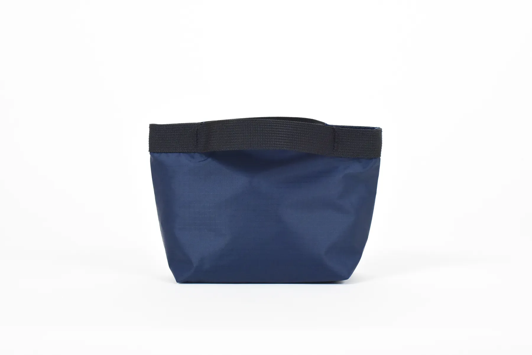 8.6.4 Design Nylon Pouch Navy