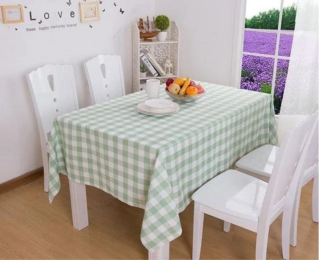 Chic Contemporary Checkered Dining Table Cover