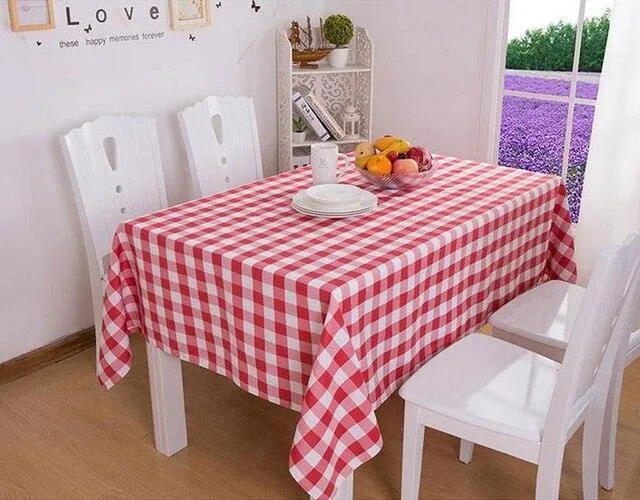 Chic Contemporary Checkered Dining Table Cover
