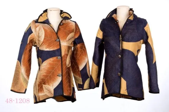 ESSENCE OF FALL REVERSIBLE JACKET