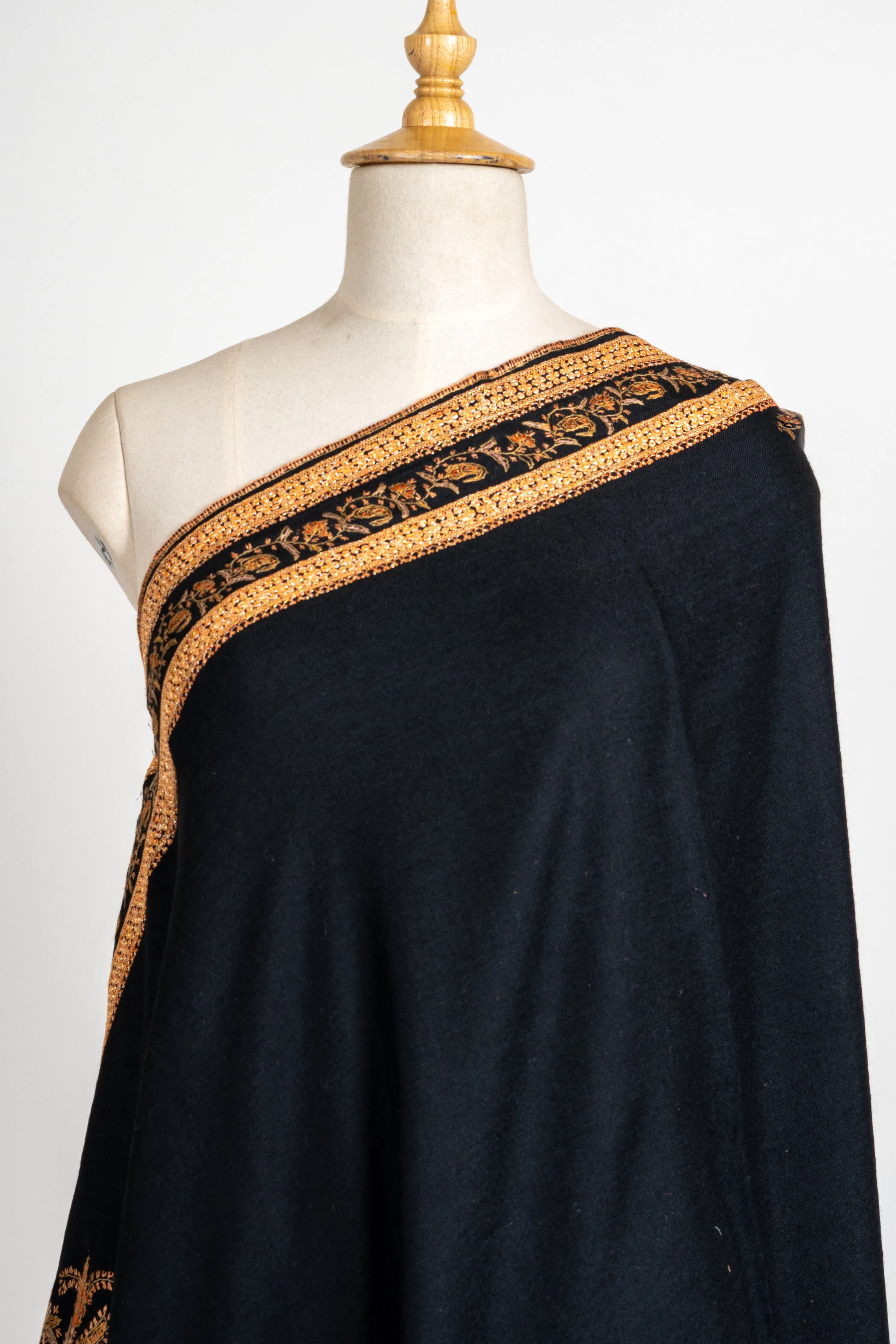 Noor-e-Shaam Fine Merino Wool Hand-Embroidered Sozni Shawl