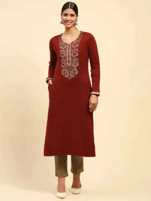 Rust WoolenThread Embroidered V-Neck Kurta