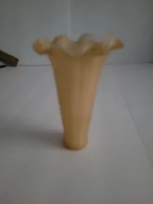 Small Beige Lilly Shade