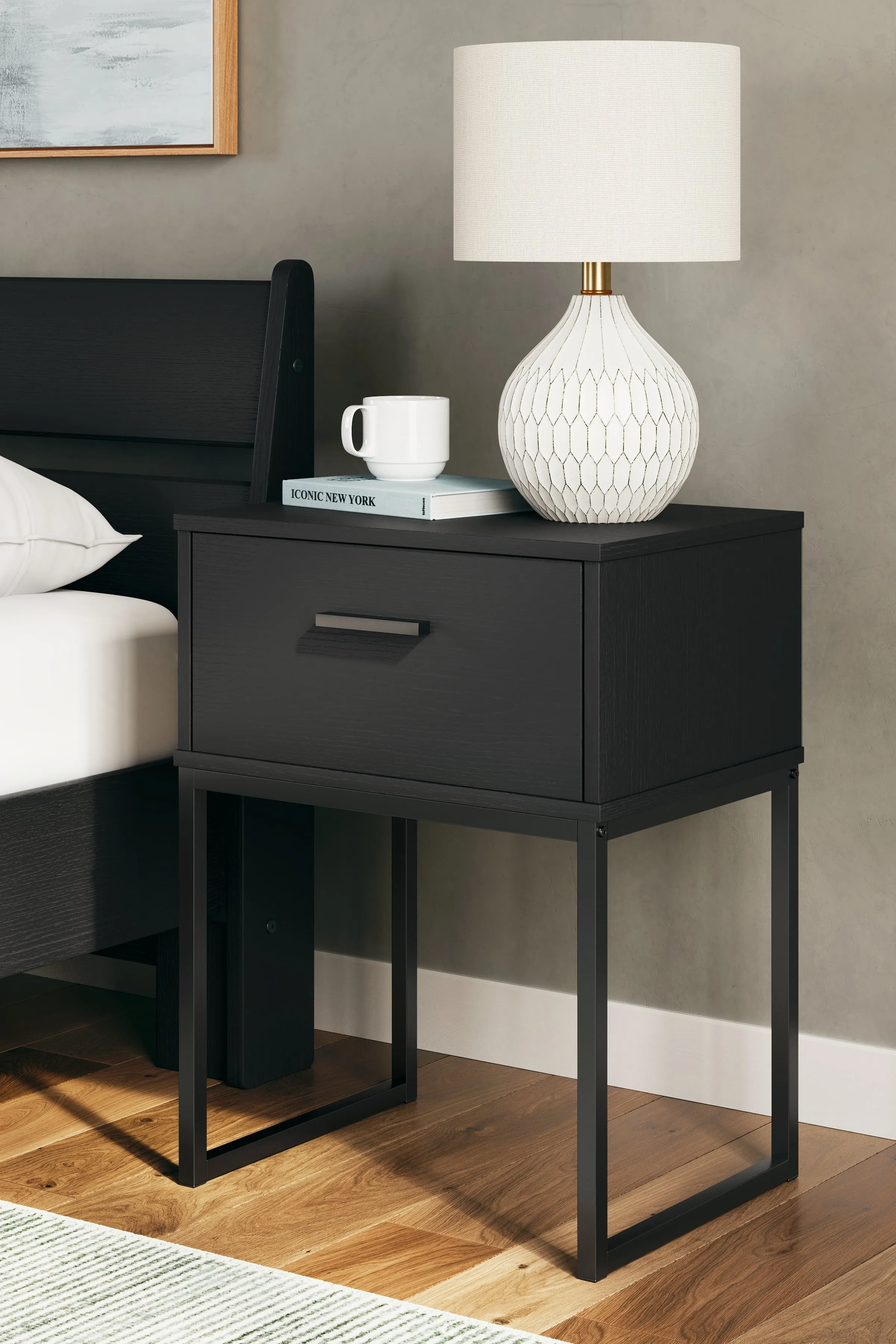 Socalle Full Panel Headboard with Dresser and 2 Nightstands in Black