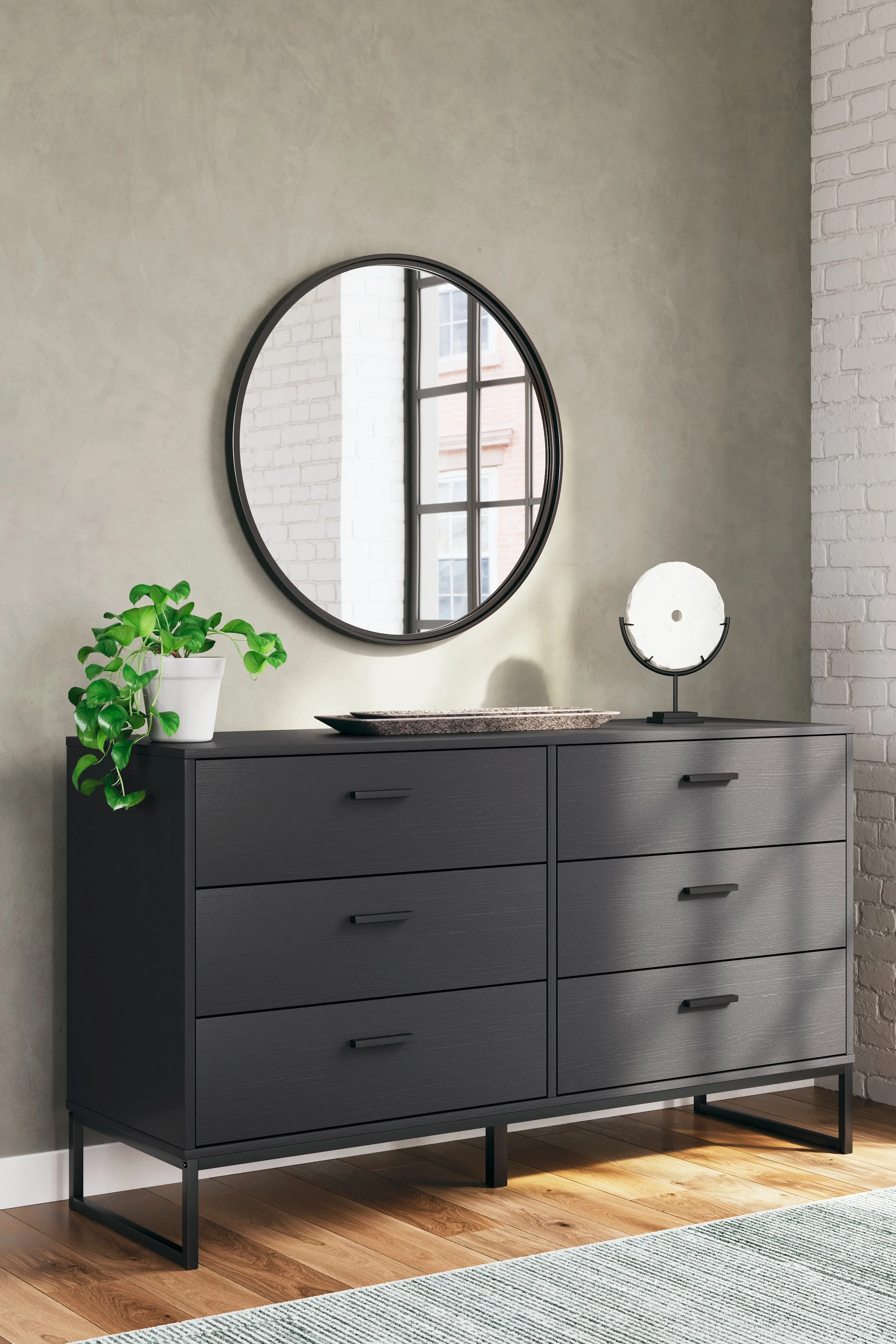 Socalle Full Panel Headboard with Dresser and 2 Nightstands in Black